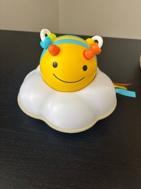 Skip Hop Bee Crawl Toy